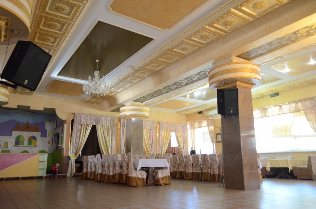 Golden Palace Dubove Exterior foto